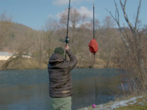 Delphin CyberTRIPLE ólom feeder kosár csővel 30g