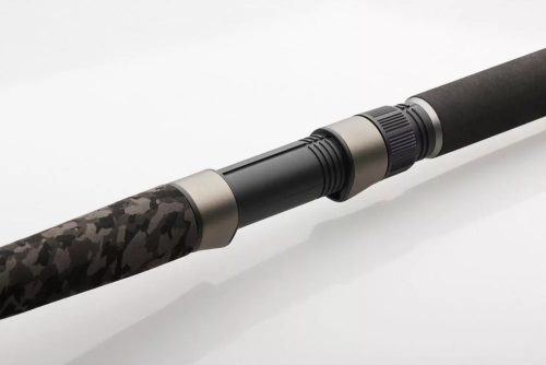 MADCAT Black Heavy Duty 3,0m/200-300g harcsázó bot